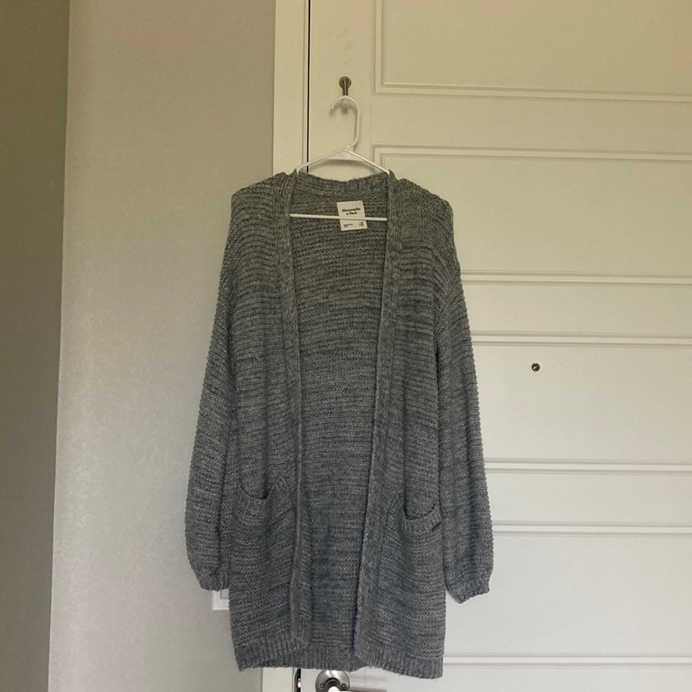 Super soft A&F Cardigan